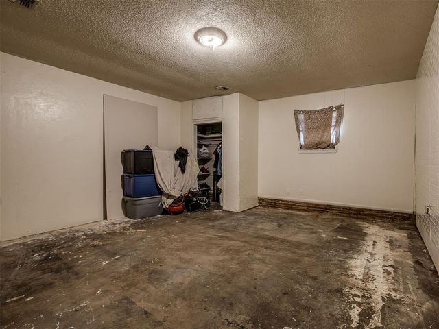 1016 Willow Brook Drive, Midwest City, OK 73110