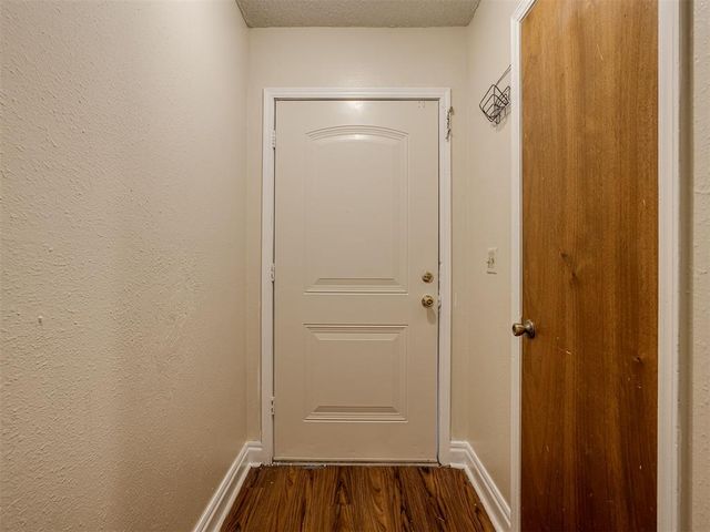 1016 Willow Brook Drive, Midwest City, OK 73110