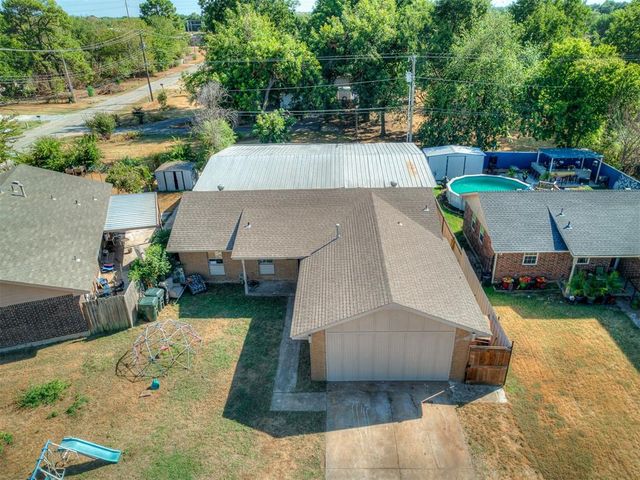 1016 Willow Brook Drive, Midwest City, OK 73110