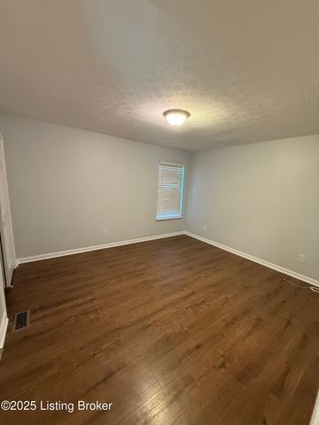 10412 Pinoak View Dr, Louisville, KY 40299