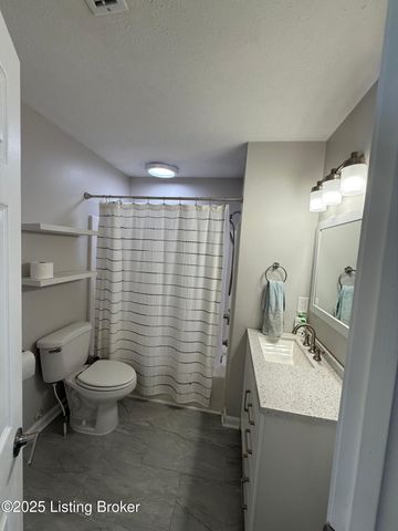 10412 Pinoak View Dr, Louisville, KY 40299