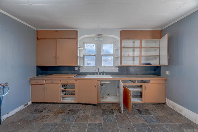 414 E 1st, Rector, AR 72461