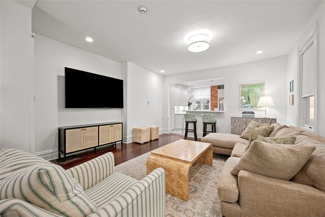 5745 Kentucky Ave, Shadyside, PA 15232