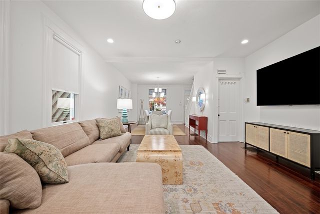 5745 Kentucky Ave, Shadyside, PA 15232