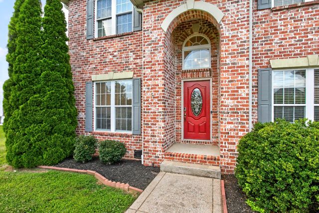 756 Starpoint Dr, Gallatin, TN 37066