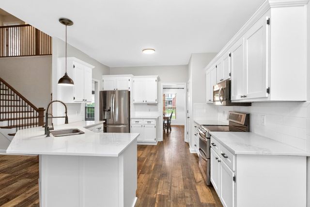 756 Starpoint Dr, Gallatin, TN 37066
