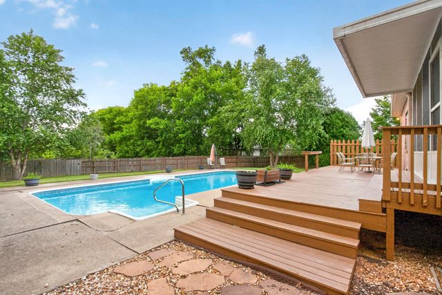 756 Starpoint Dr, Gallatin, TN 37066