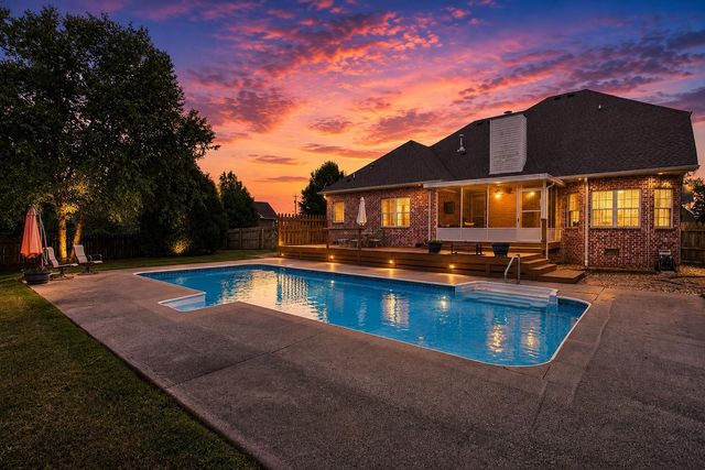 756 Starpoint Dr, Gallatin, TN 37066