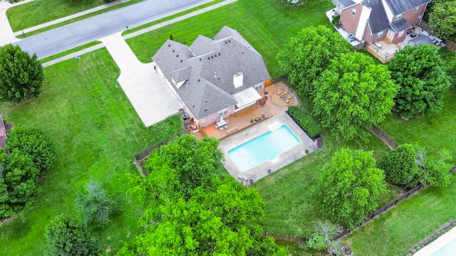 756 Starpoint Dr, Gallatin, TN 37066