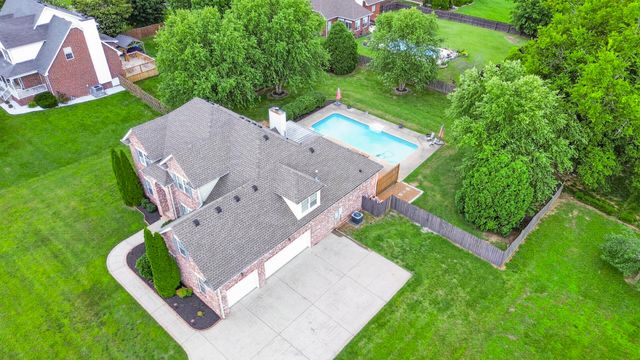 756 Starpoint Dr, Gallatin, TN 37066