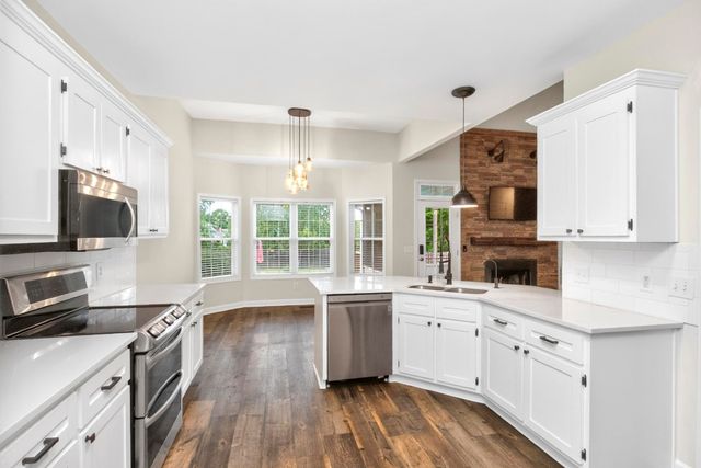 756 Starpoint Dr, Gallatin, TN 37066