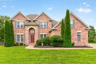 756 Starpoint Dr, Gallatin, TN 37066