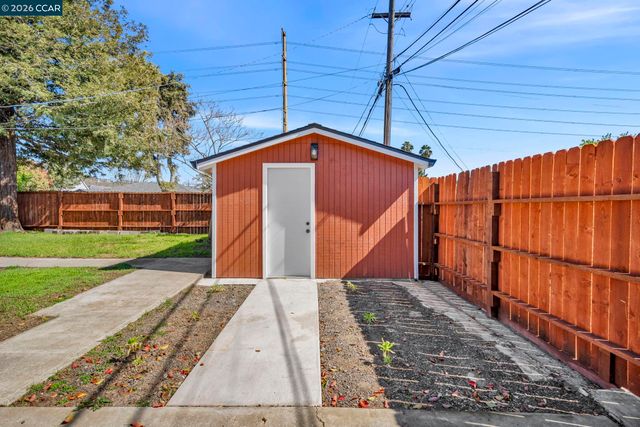 129 Revere St, Vallejo, CA 94591