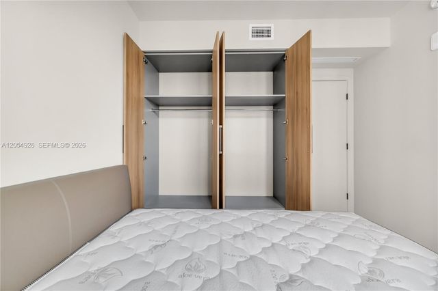121 NE 5th Street 3405, Miami, FL 33132