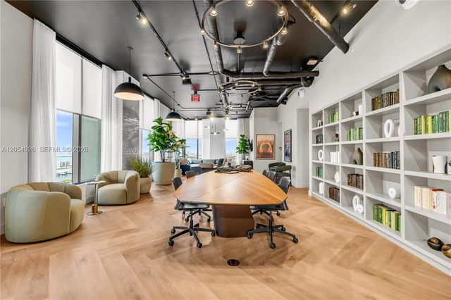 121 NE 5th Street 3405, Miami, FL 33132