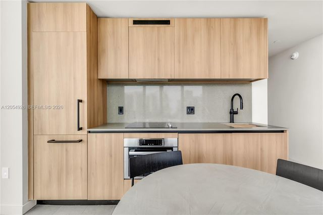 121 NE 5th Street 3405, Miami, FL 33132