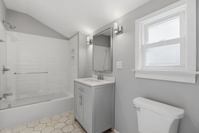 13 Marilyn Drive, Auburn, MA 01501