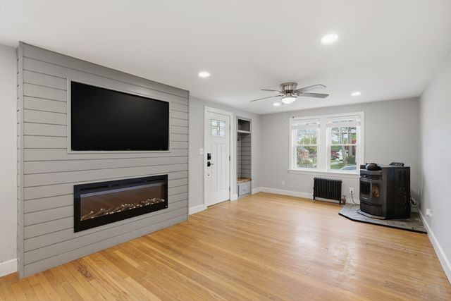 13 Marilyn Drive, Auburn, MA 01501