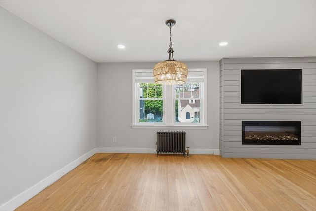 13 Marilyn Drive, Auburn, MA 01501