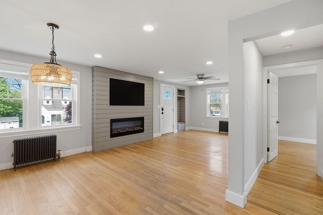 13 Marilyn Drive, Auburn, MA 01501