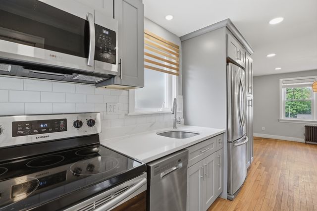 13 Marilyn Drive, Auburn, MA 01501