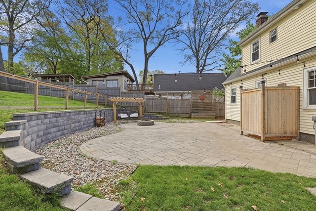 13 Marilyn Drive, Auburn, MA 01501