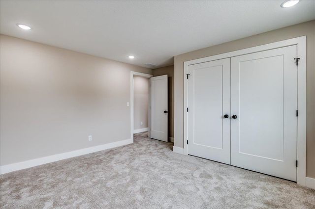 178 S Wellcrest Ct., Wichita, KS 67052