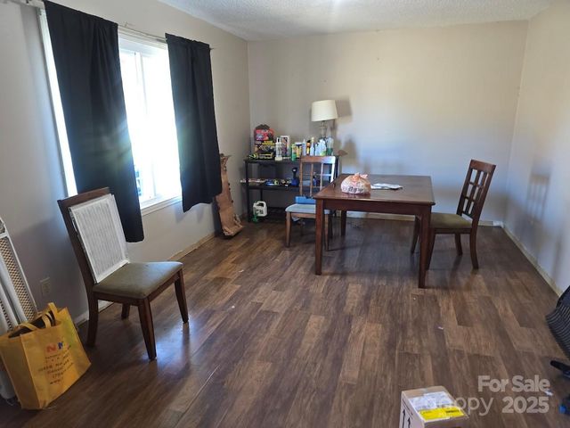 1708 Caromar Place NW, Concord, NC 28027