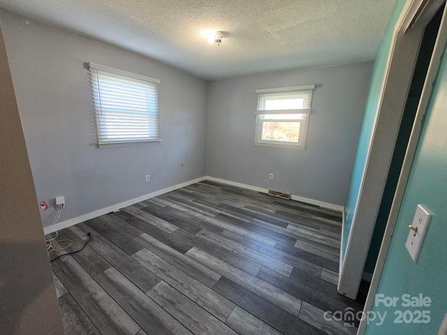 1708 Caromar Place NW, Concord, NC 28027