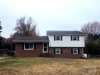 1708 Caromar Place NW, Concord, NC 28027