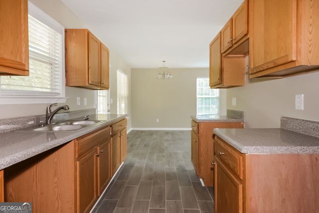 405 Hawthorne Circle, Stockbridge, GA 30281