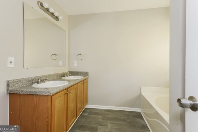 405 Hawthorne Circle, Stockbridge, GA 30281