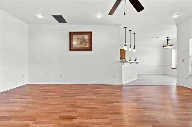 549 NE 23rd Street, Newcastle, OK 73065