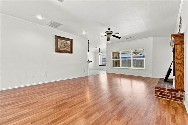 549 NE 23rd Street, Newcastle, OK 73065