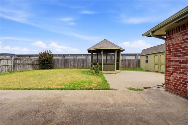 549 NE 23rd Street, Newcastle, OK 73065
