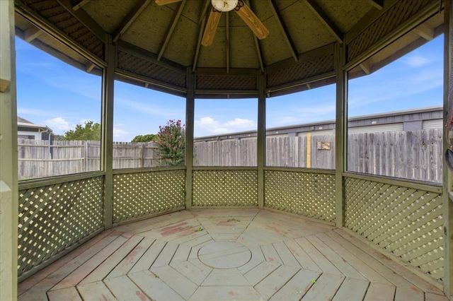 549 NE 23rd Street, Newcastle, OK 73065