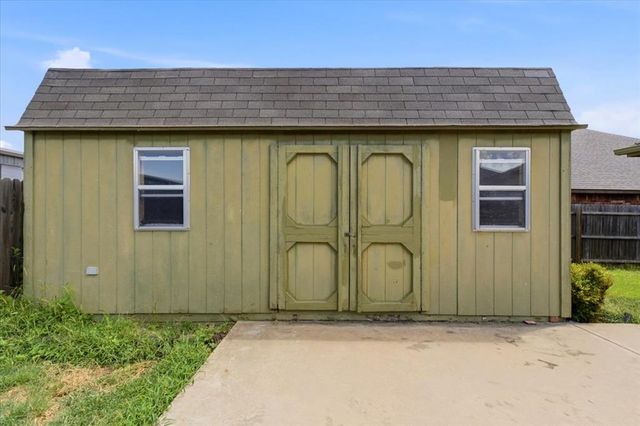 549 NE 23rd Street, Newcastle, OK 73065