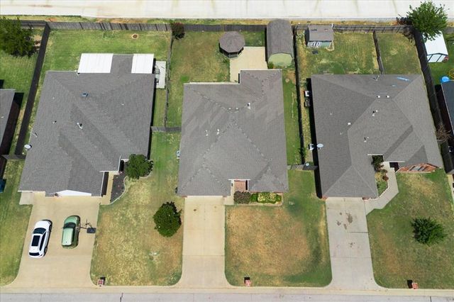 549 NE 23rd Street, Newcastle, OK 73065