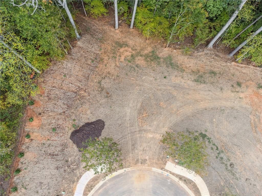 Image 19 of property listing at 4510 Muskogee Court, Cumming, GA 30040