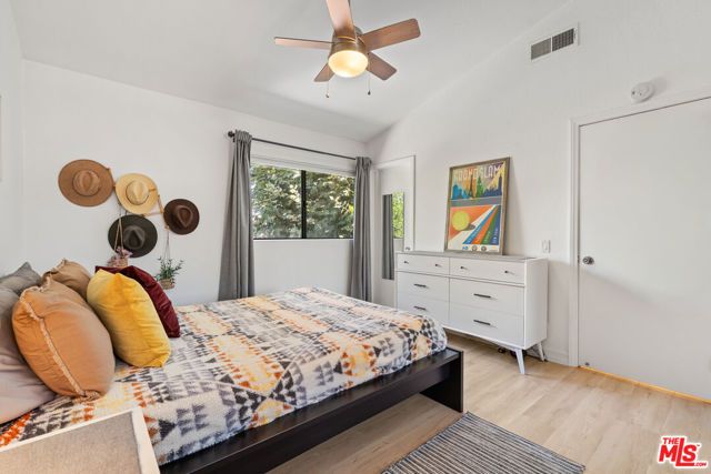 350 Burchett Street 101, Glendale, CA 91203