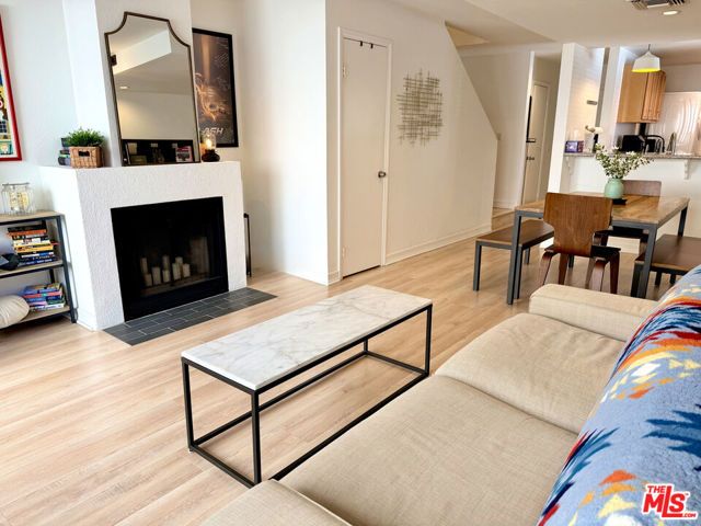 350 Burchett Street 101, Glendale, CA 91203