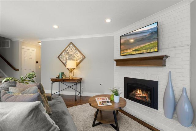 948 Meadowood Drive, San Jose, CA 95120