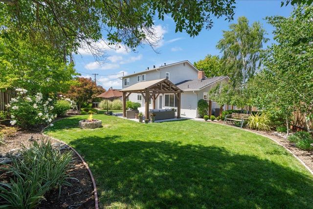 948 Meadowood Drive, San Jose, CA 95120