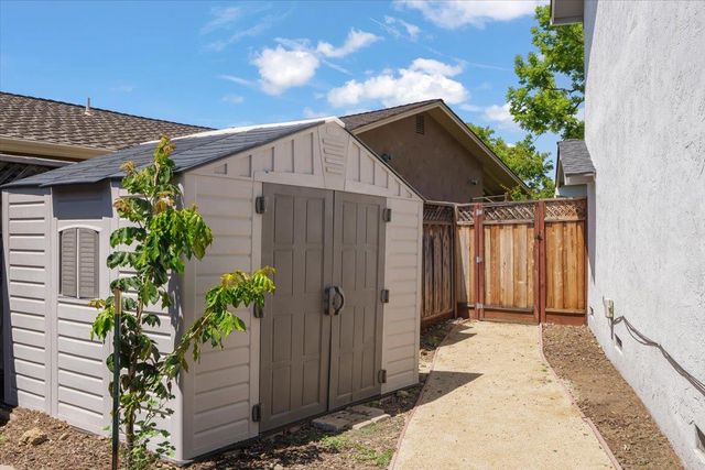 948 Meadowood Drive, San Jose, CA 95120