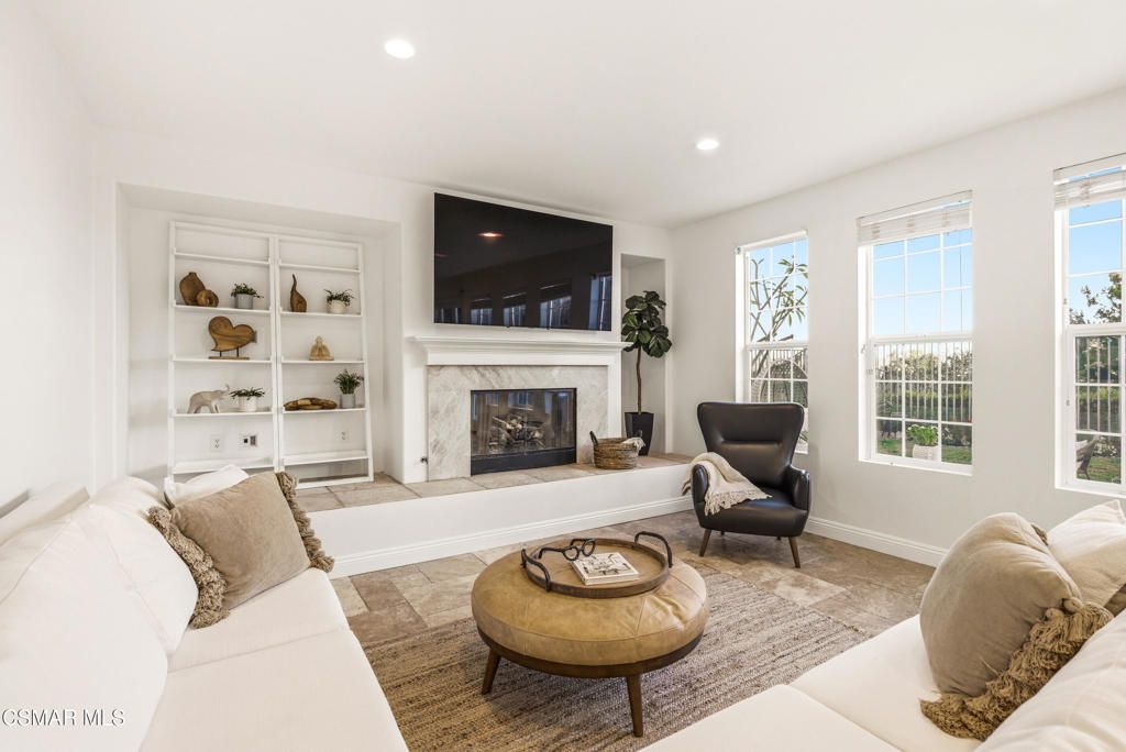 Image 23 of property listing at 2424 Springbrook Street, Thousand Oaks, CA 91362