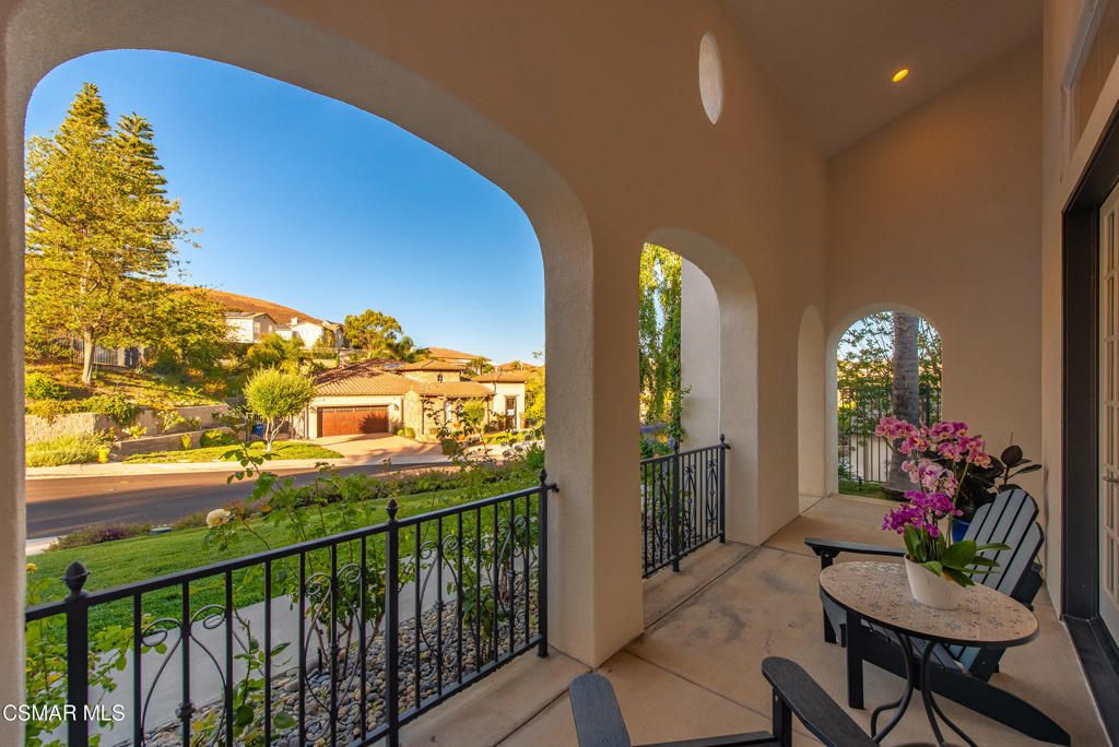 Image 3 of property listing at 2424 Springbrook Street, Thousand Oaks, CA 91362