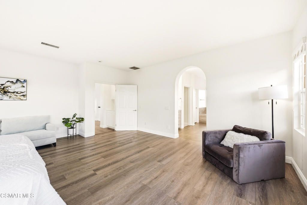 Image 30 of property listing at 2424 Springbrook Street, Thousand Oaks, CA 91362