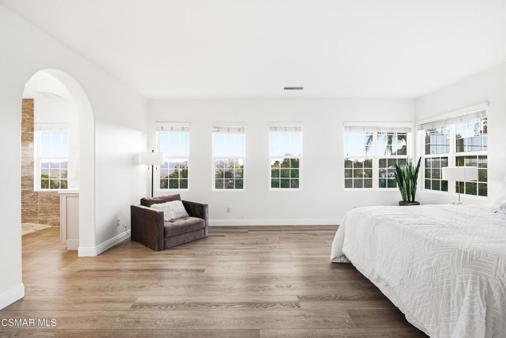Image 32 of property listing at 2424 Springbrook Street, Thousand Oaks, CA 91362