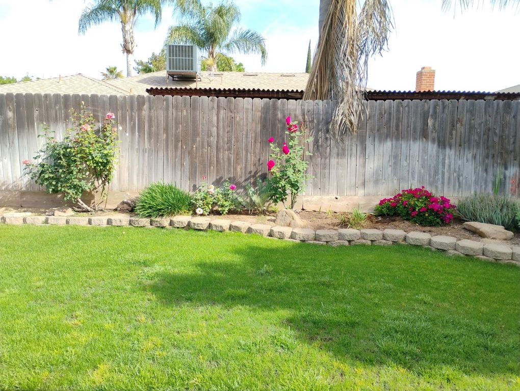 Image 17 of property listing at 976 E Minarets Avenue, Fresno, CA 93720