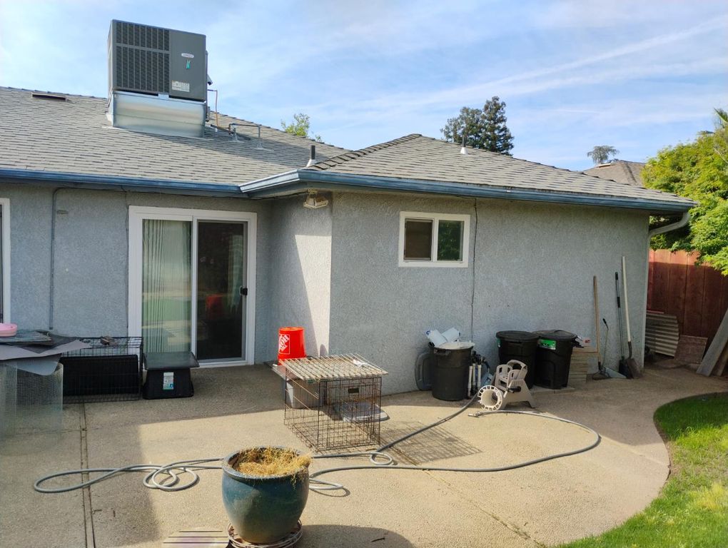 Image 20 of property listing at 976 E Minarets Avenue, Fresno, CA 93720